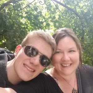 Meet your Posher, Deb